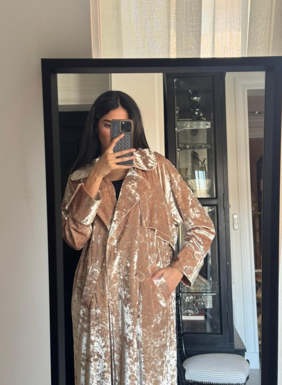 Velvet Trench / 003